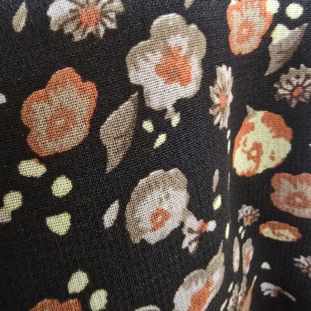 Japna Black Floral Blouse - Picture 4 of 4